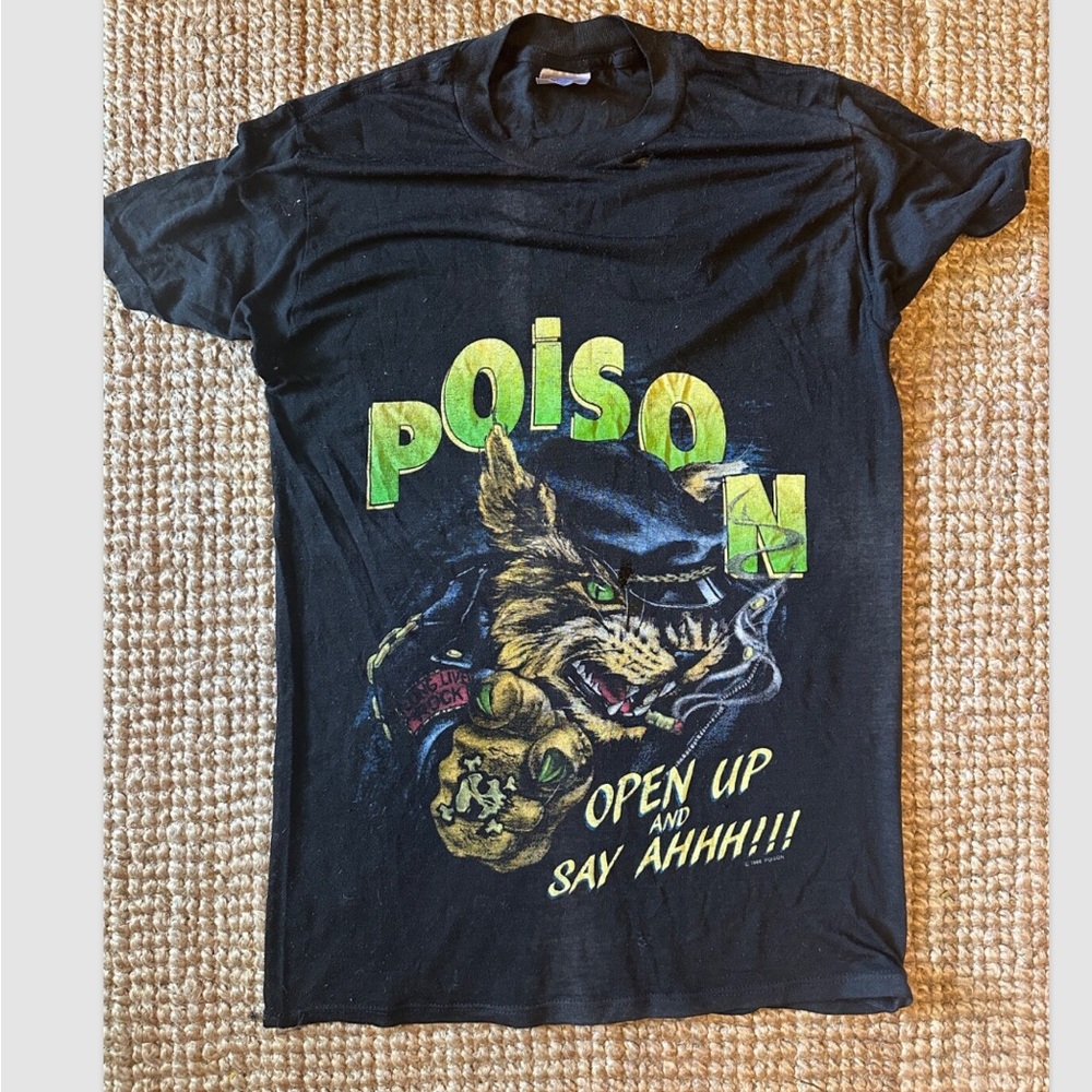 Vintage Poison Tour Shirt 1988 - Size M - Made in USA - open up and say ahhh